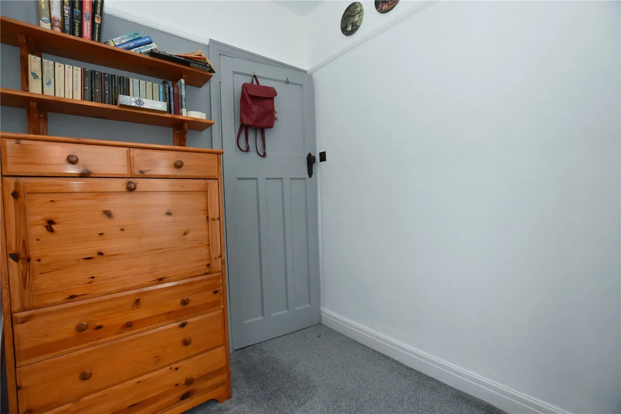 Spire Hollin, Glossop, SK13, photo 22