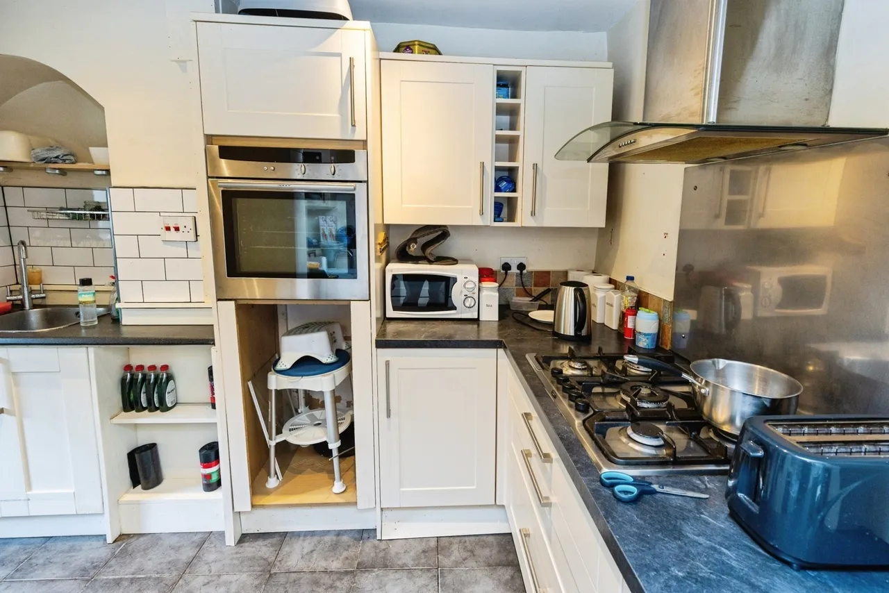 Trevor Street, Wrexham, LL13, photo 8