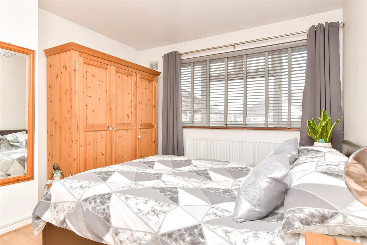 Clarendon Gardens, Dartford, DA2, photo 5