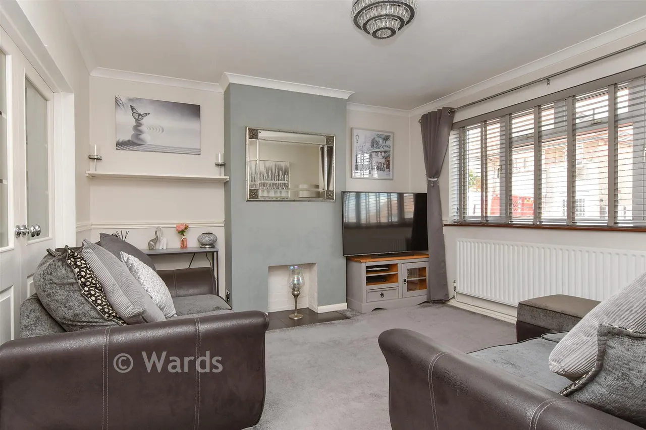 Clarendon Gardens, Dartford, DA2, photo 4