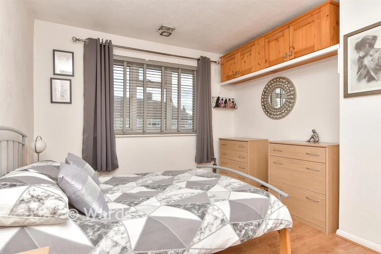 Clarendon Gardens, Dartford, DA2, photo 6
