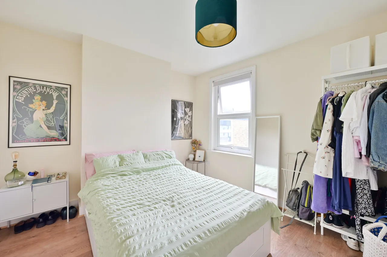 19a Quicks Road, London, photo 7