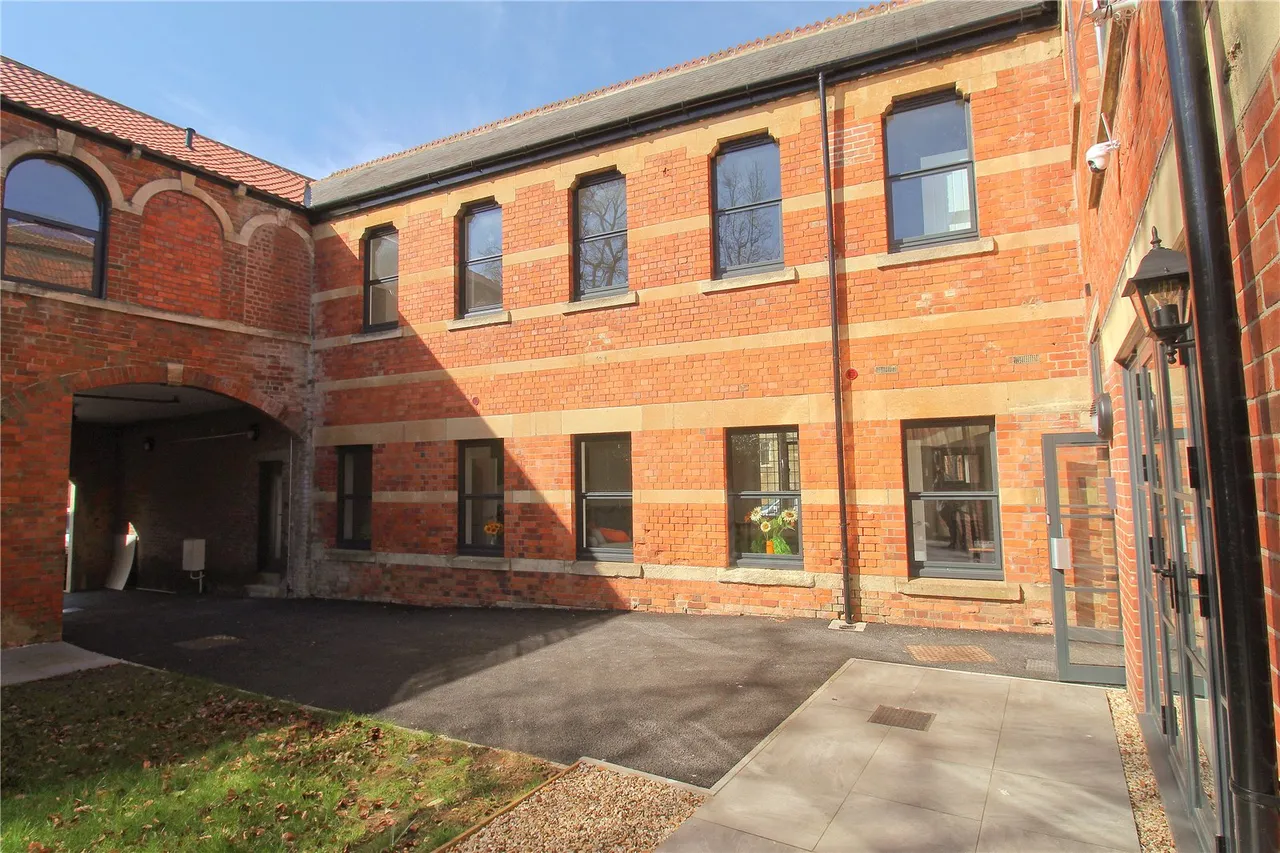 Church Street, Trowbridge, photo 12