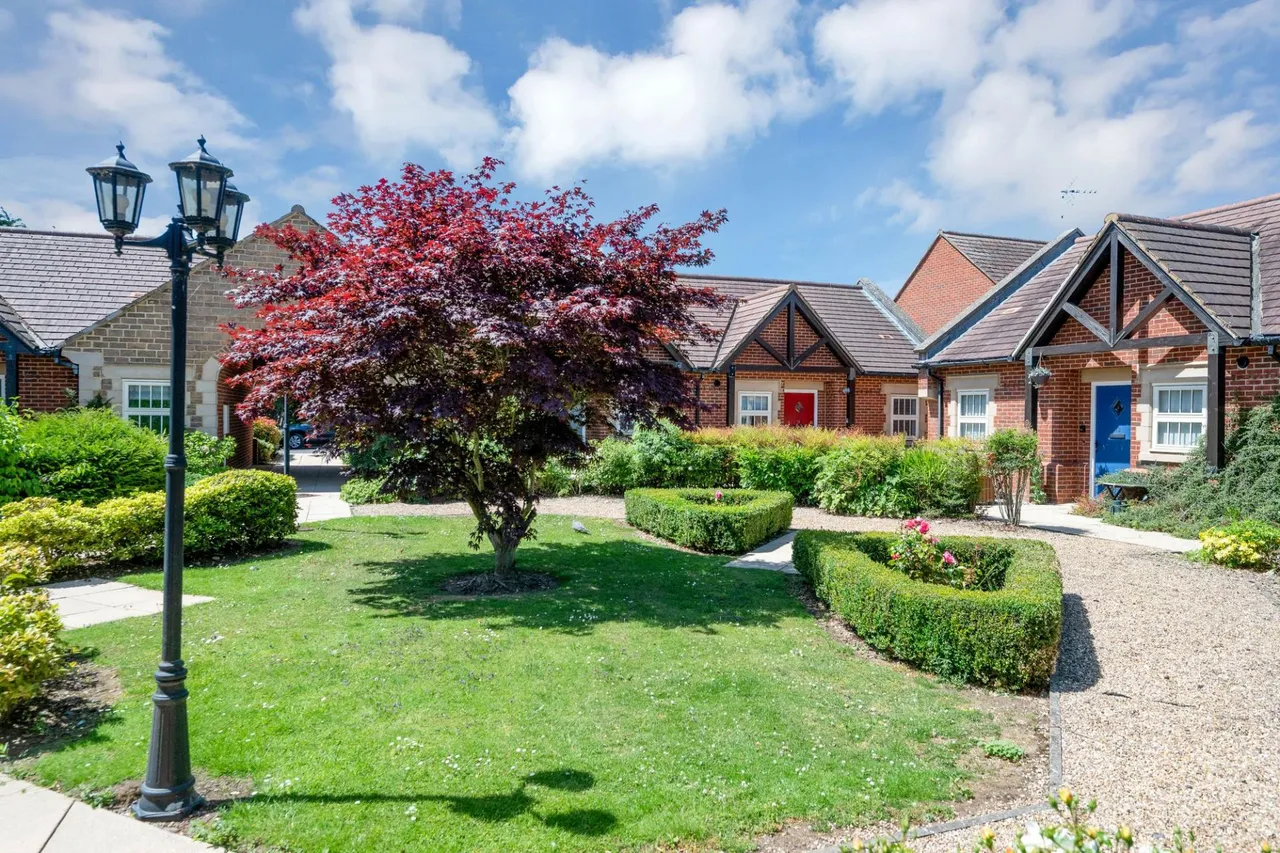 Huntsmans Drive, Oakham, LE15, photo 12