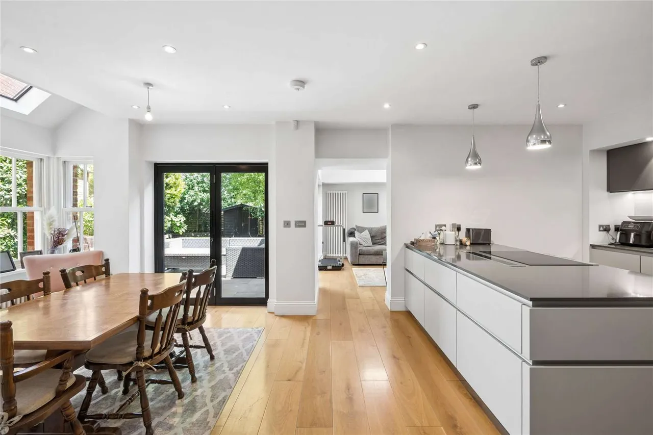 Vicarage Road, Henley-on-Thames, Oxfordshire, RG9 1HF, photo 4