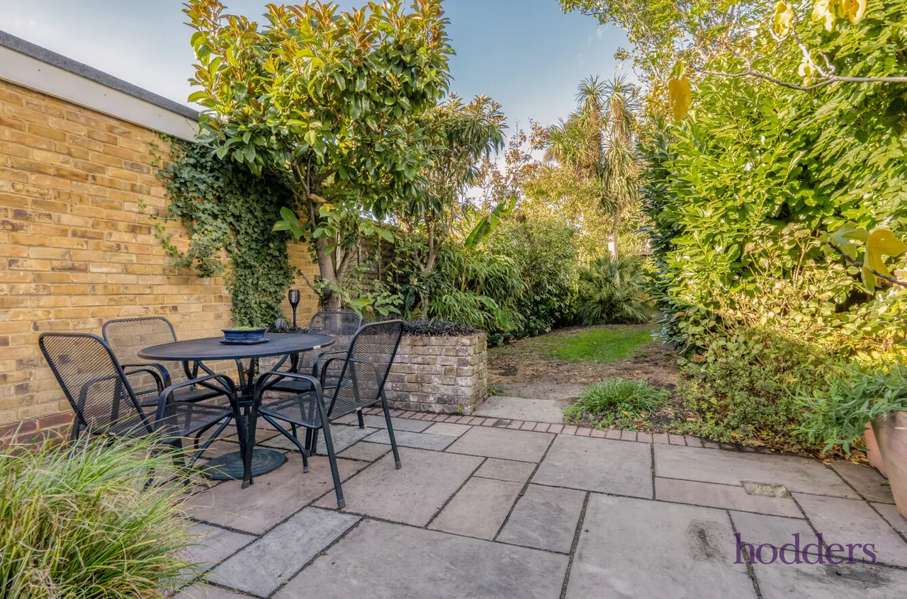 Prairie Road, Addlestone, KT15, photo 8