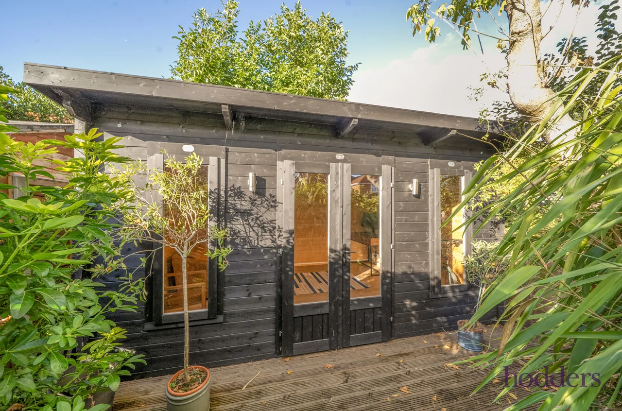 Prairie Road, Addlestone, KT15, photo 13