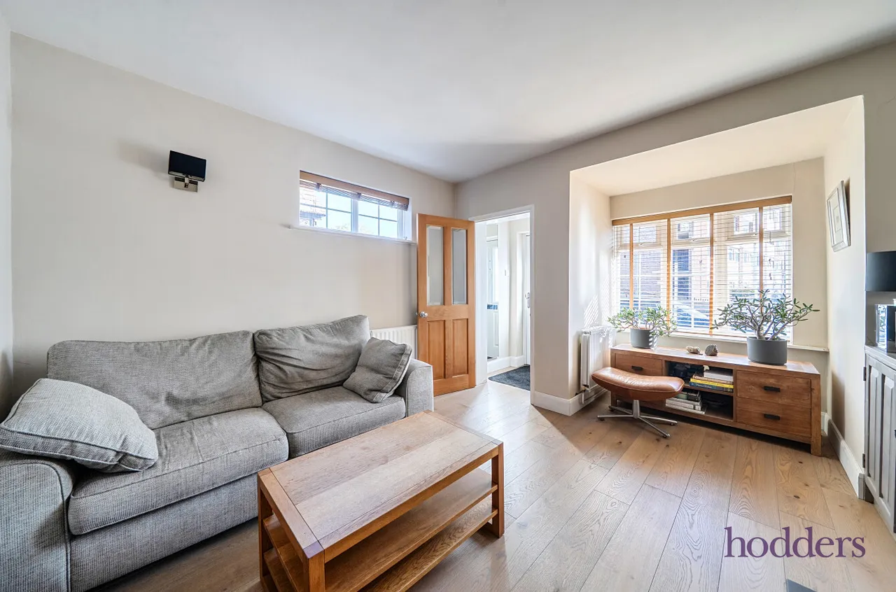 Prairie Road, Addlestone, KT15, photo 2