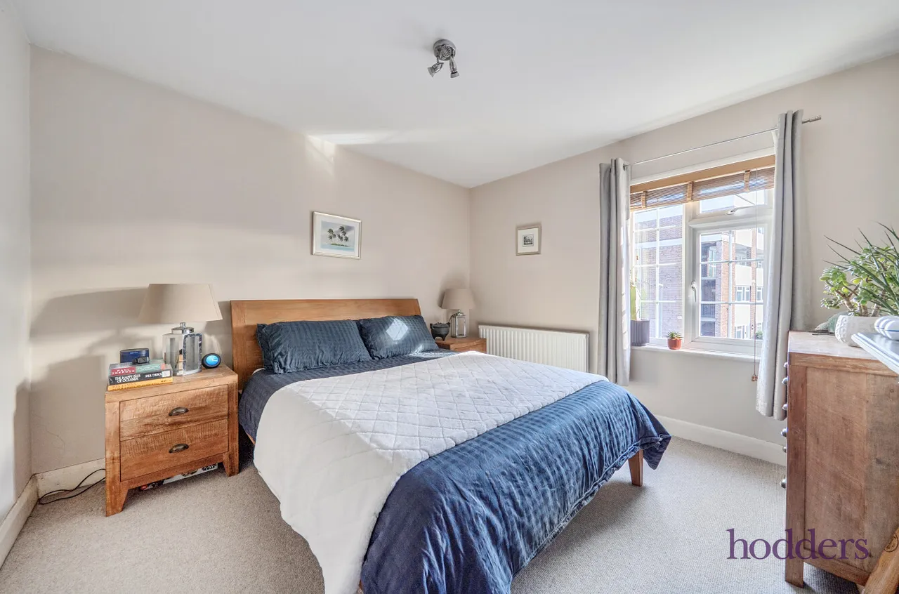 Prairie Road, Addlestone, KT15, photo 5