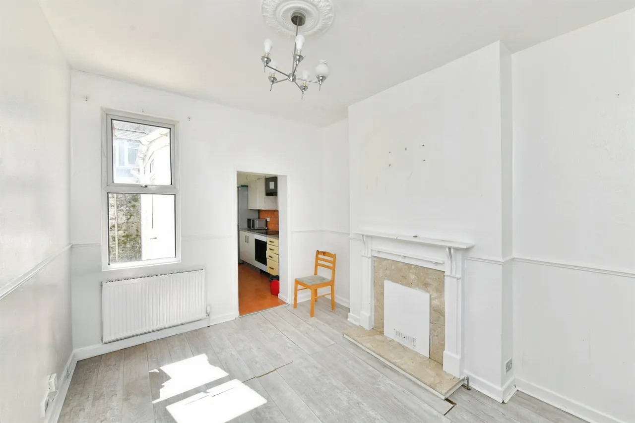 St. Dunstans Terrace, Plymouth, photo 7