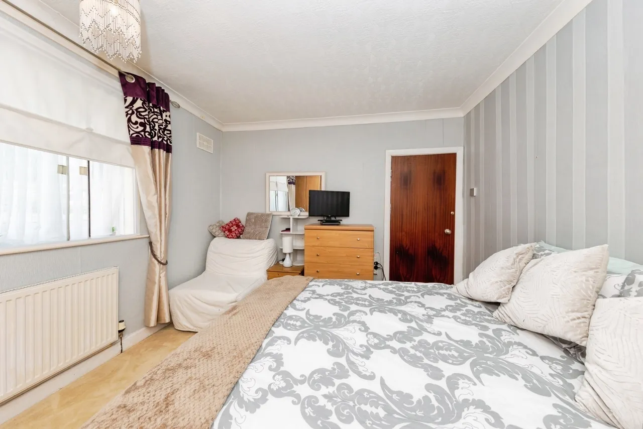 Panteg, Llanelli, SA15, photo 12
