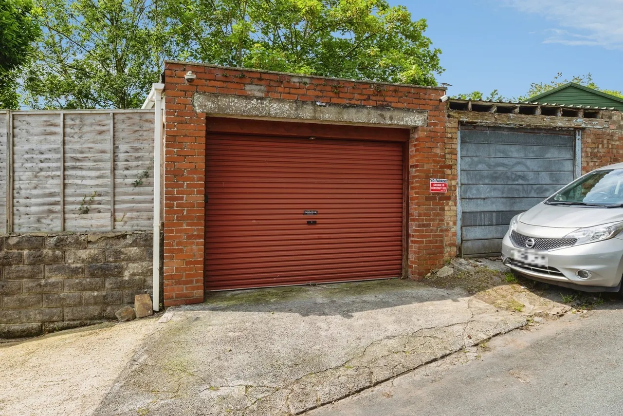 Panteg, Llanelli, SA15, photo 20