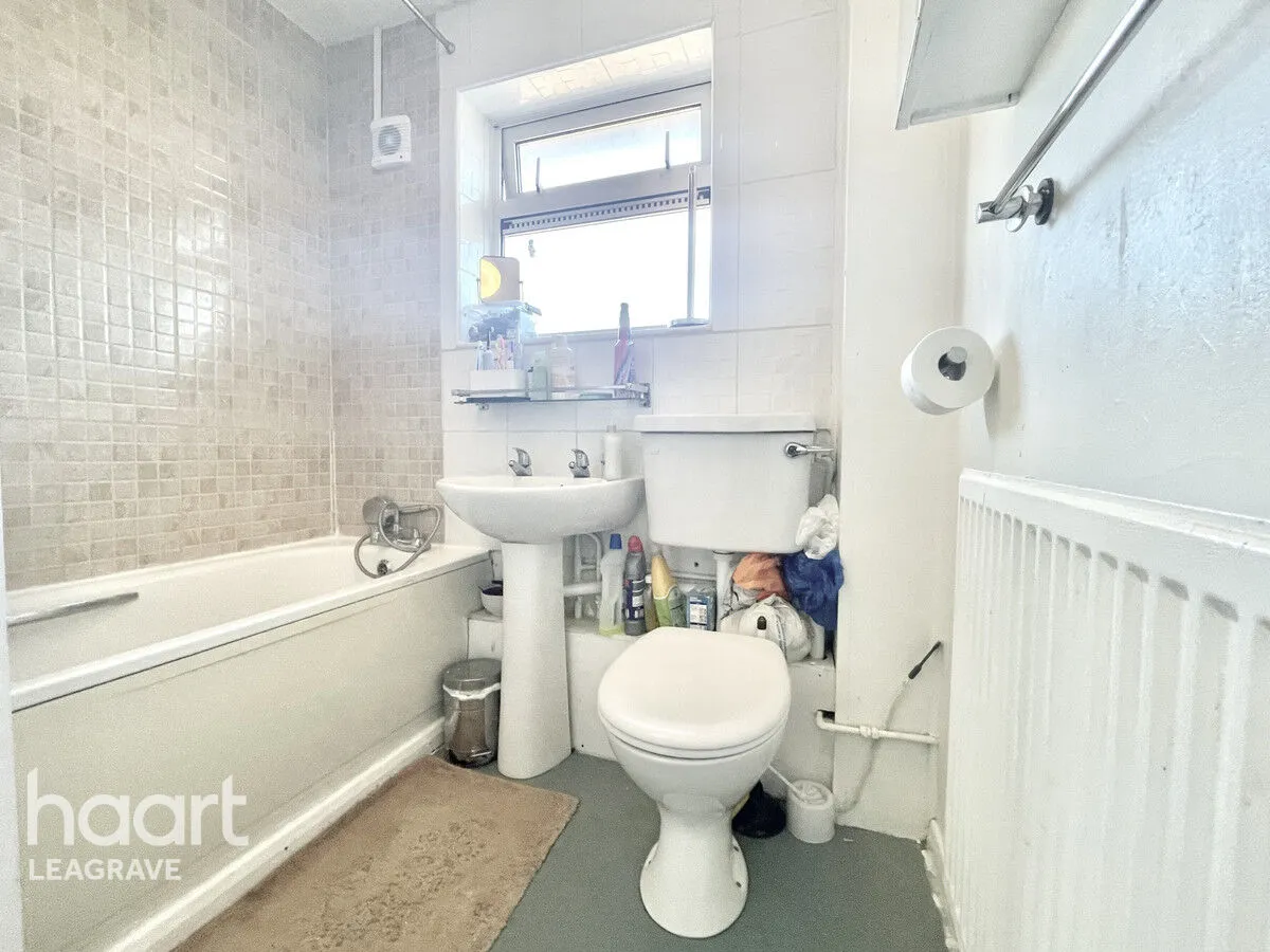 Denham Close, Luton, LU3, photo 13