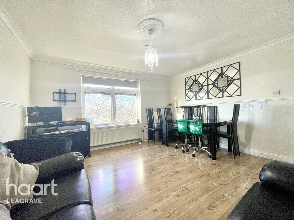 Denham Close, Luton, LU3, photo 3