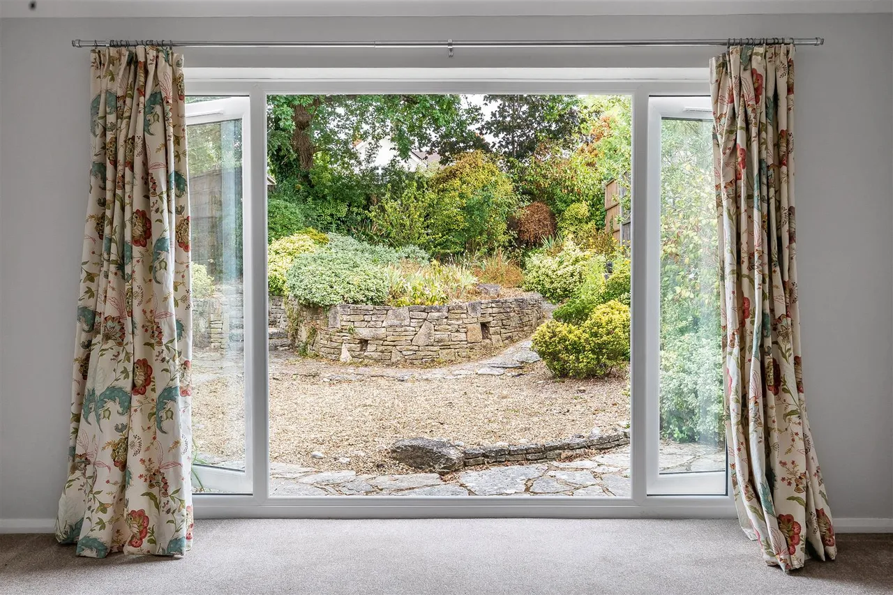 Church Road, Ashtead, KT21, photo 3