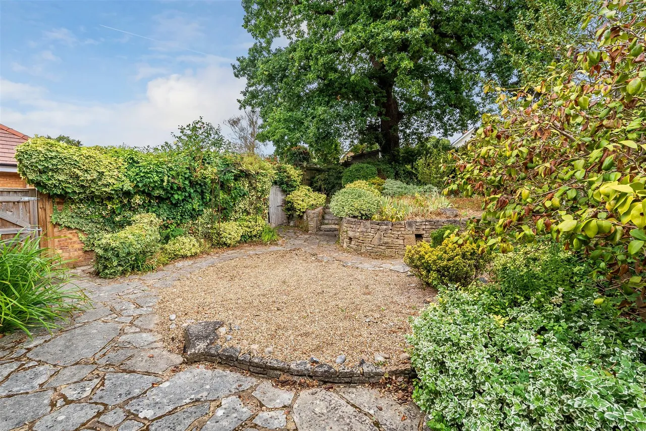 Church Road, Ashtead, KT21, photo 15