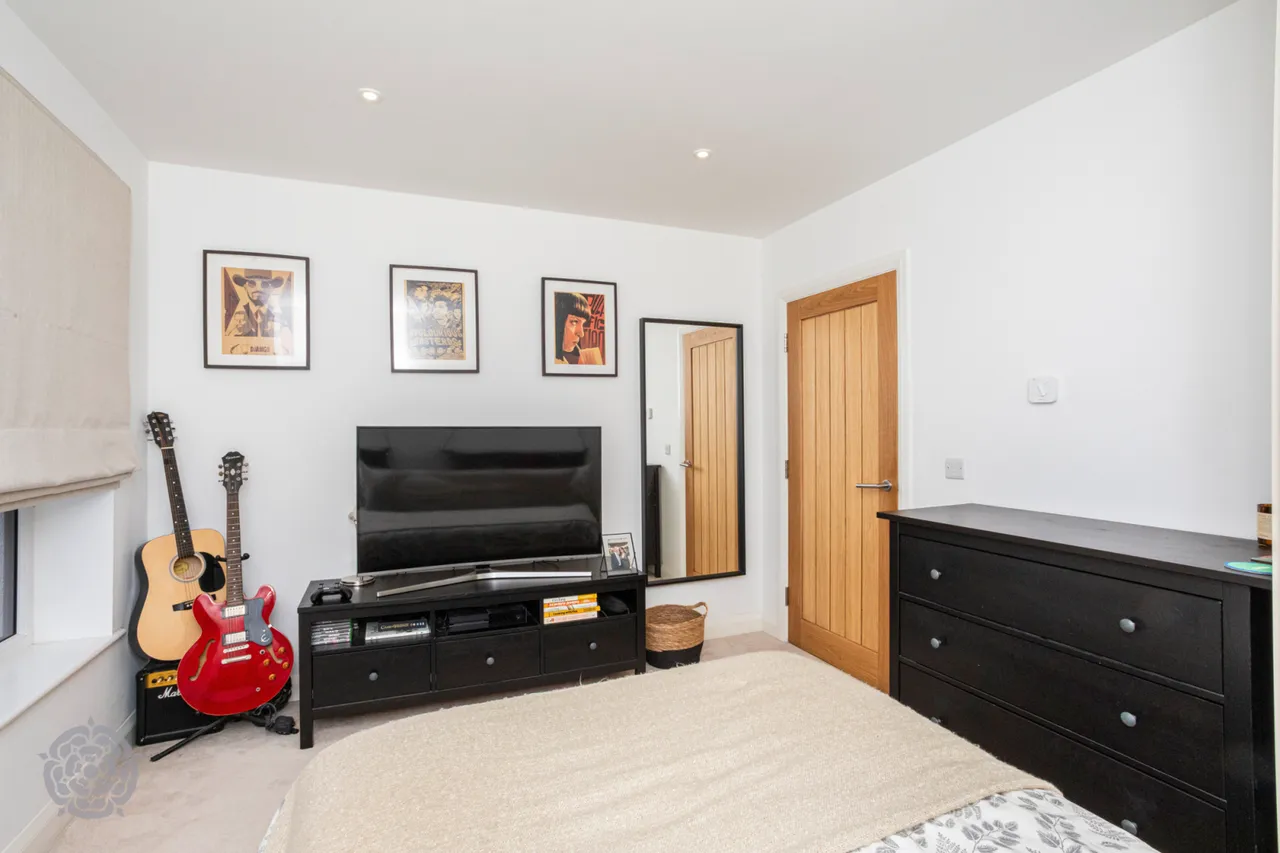 Twiss Green Oaks Twiss Green Lane, Culcheth, Warrington, WA3 4AL, photo 32