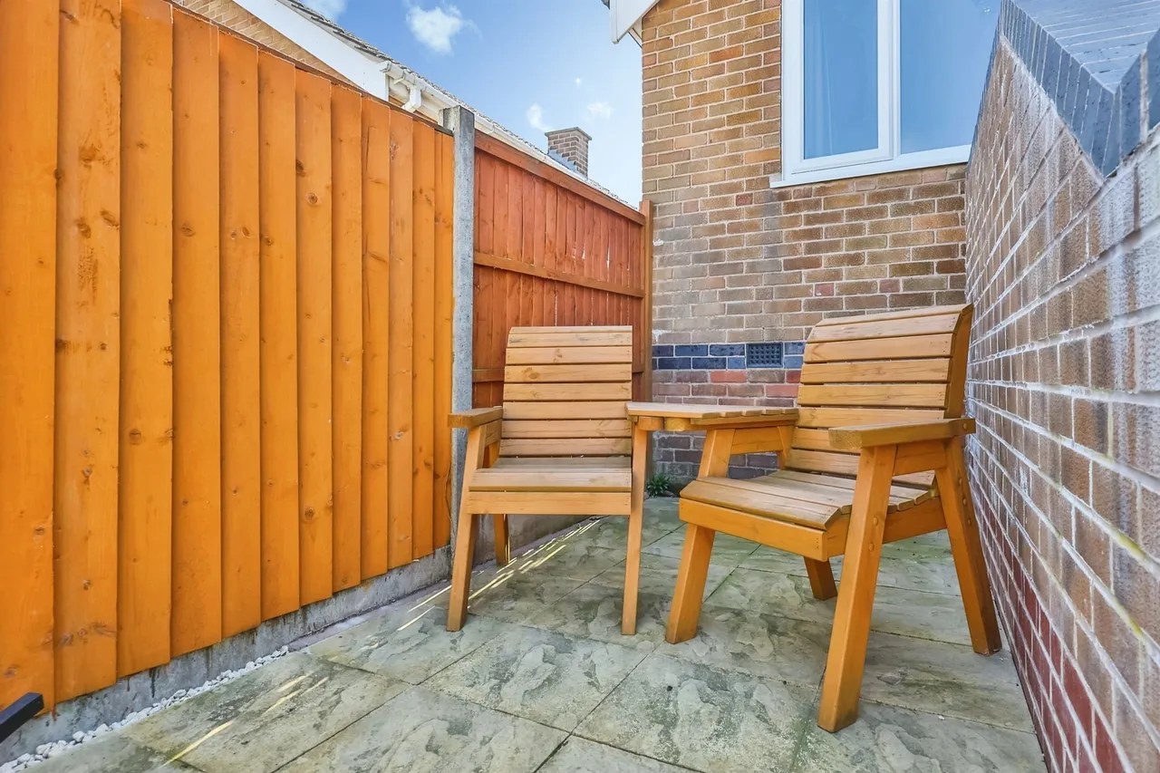 Harcourt Crescent, Nuthall, NG16, photo 17