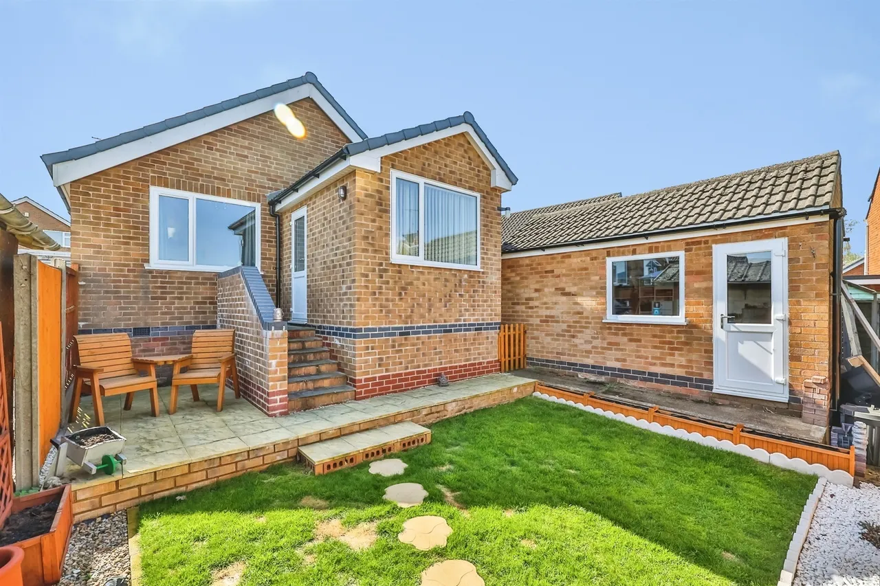 Harcourt Crescent, Nuthall, NG16, photo 19