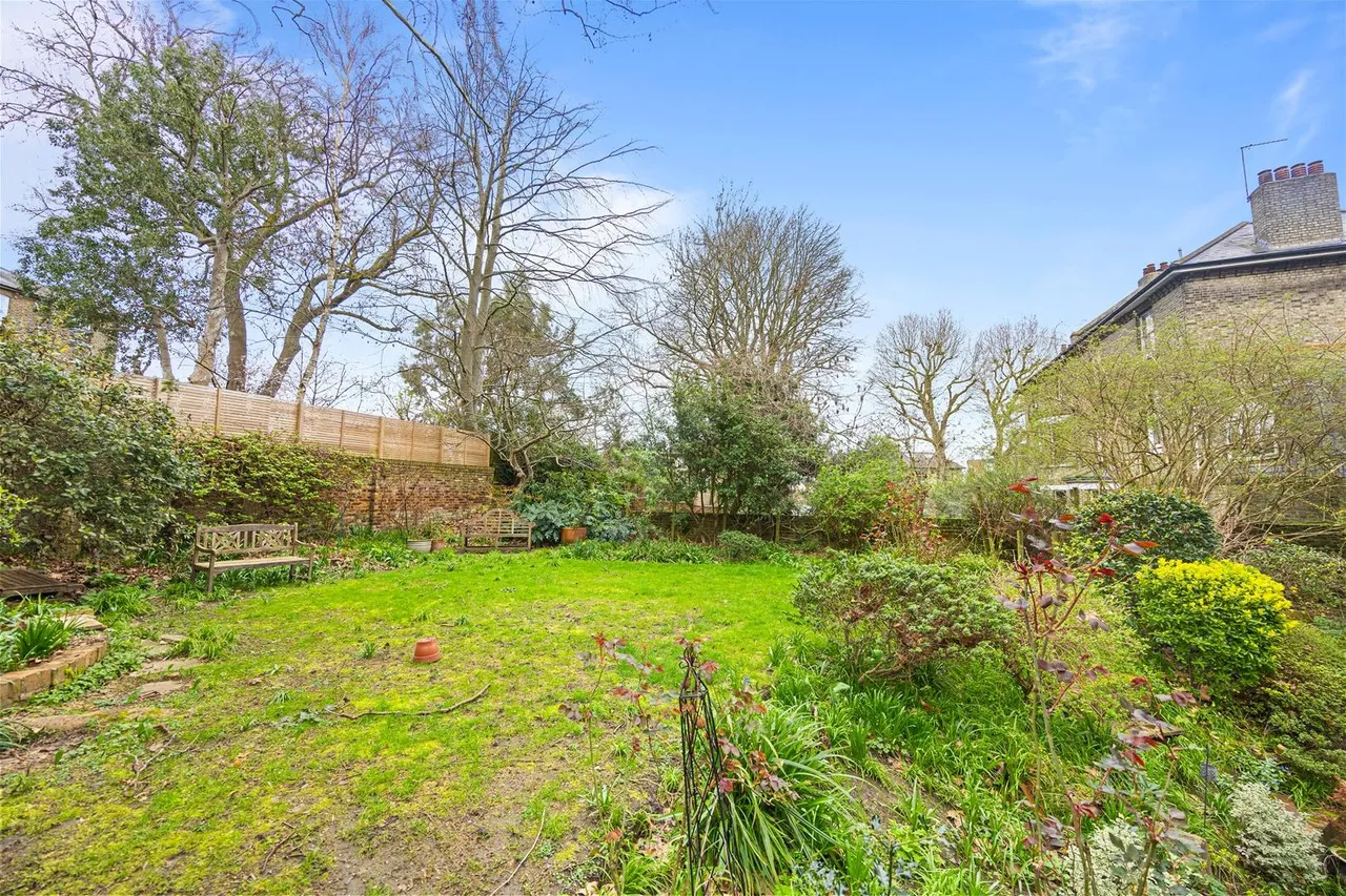 Lyndhurst Road, London NW3 5PX, photo 15