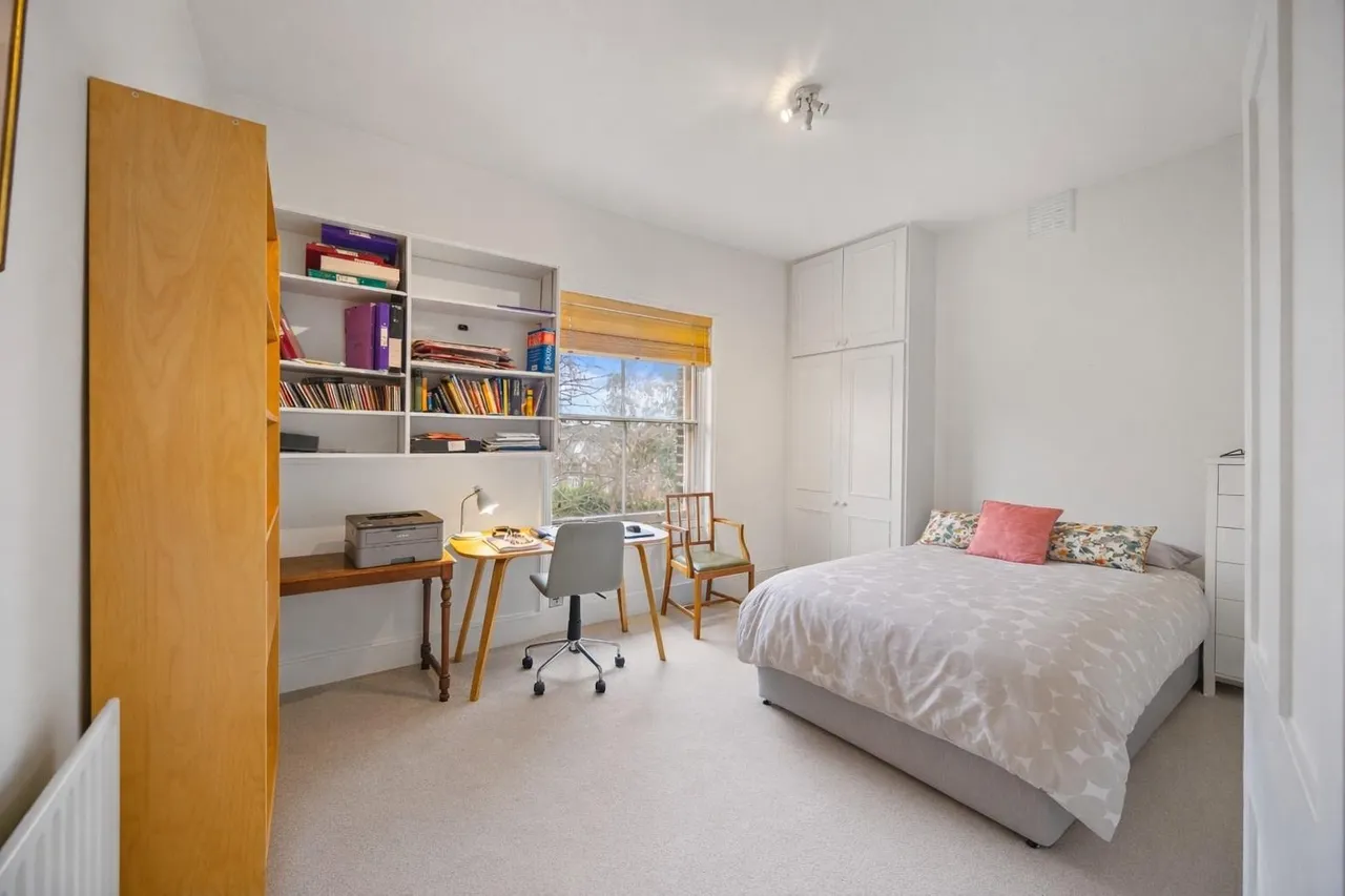 Lyndhurst Road, London NW3 5PX, photo 4