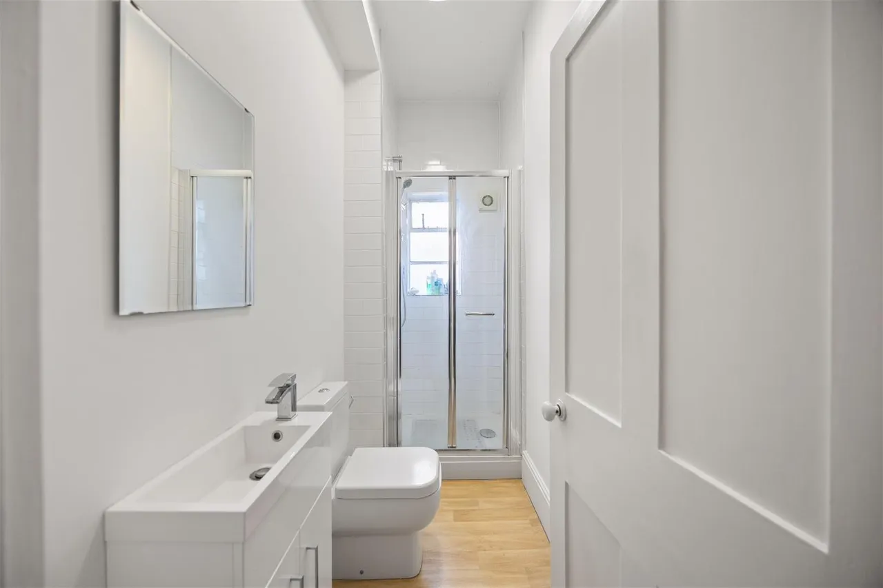 Lyndhurst Road, London NW3 5PX, photo 11