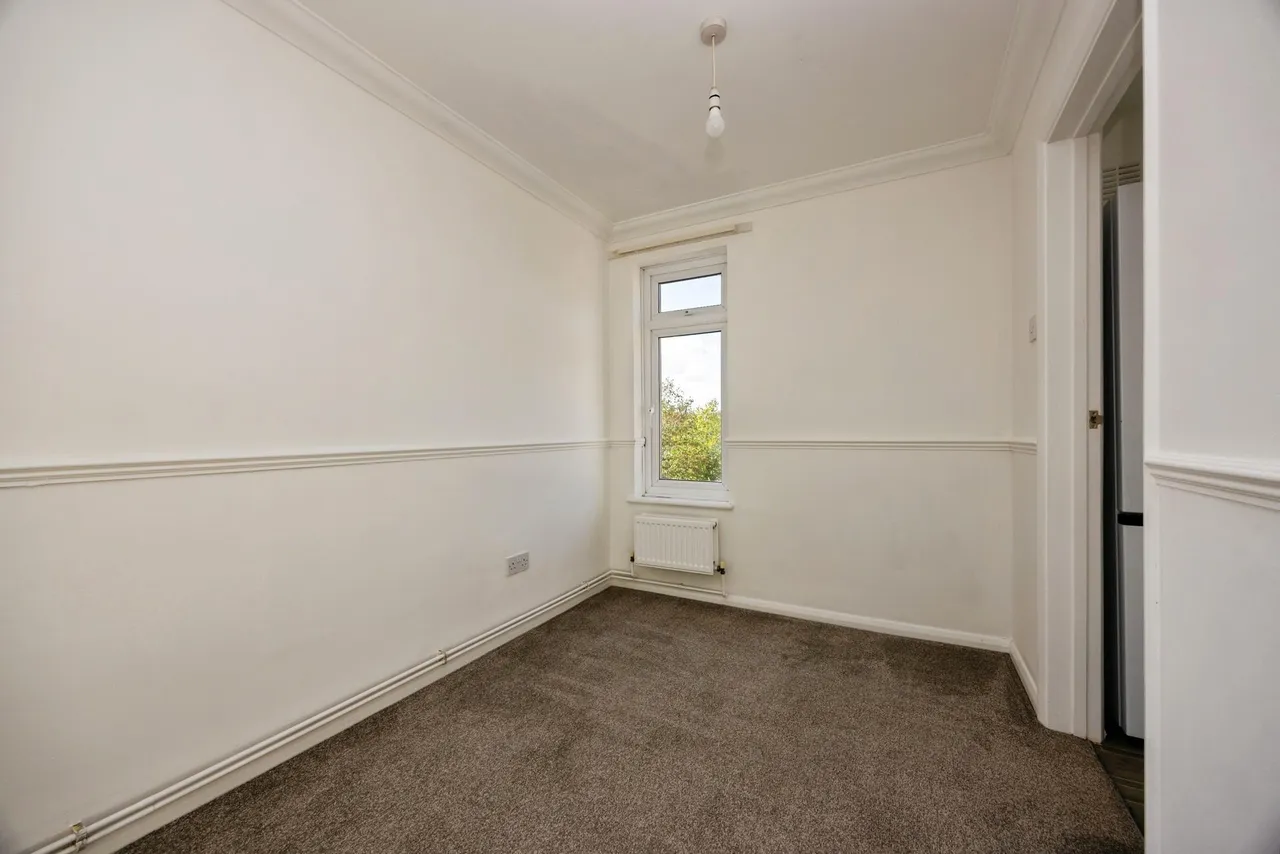 Church Road, GU16, photo 20