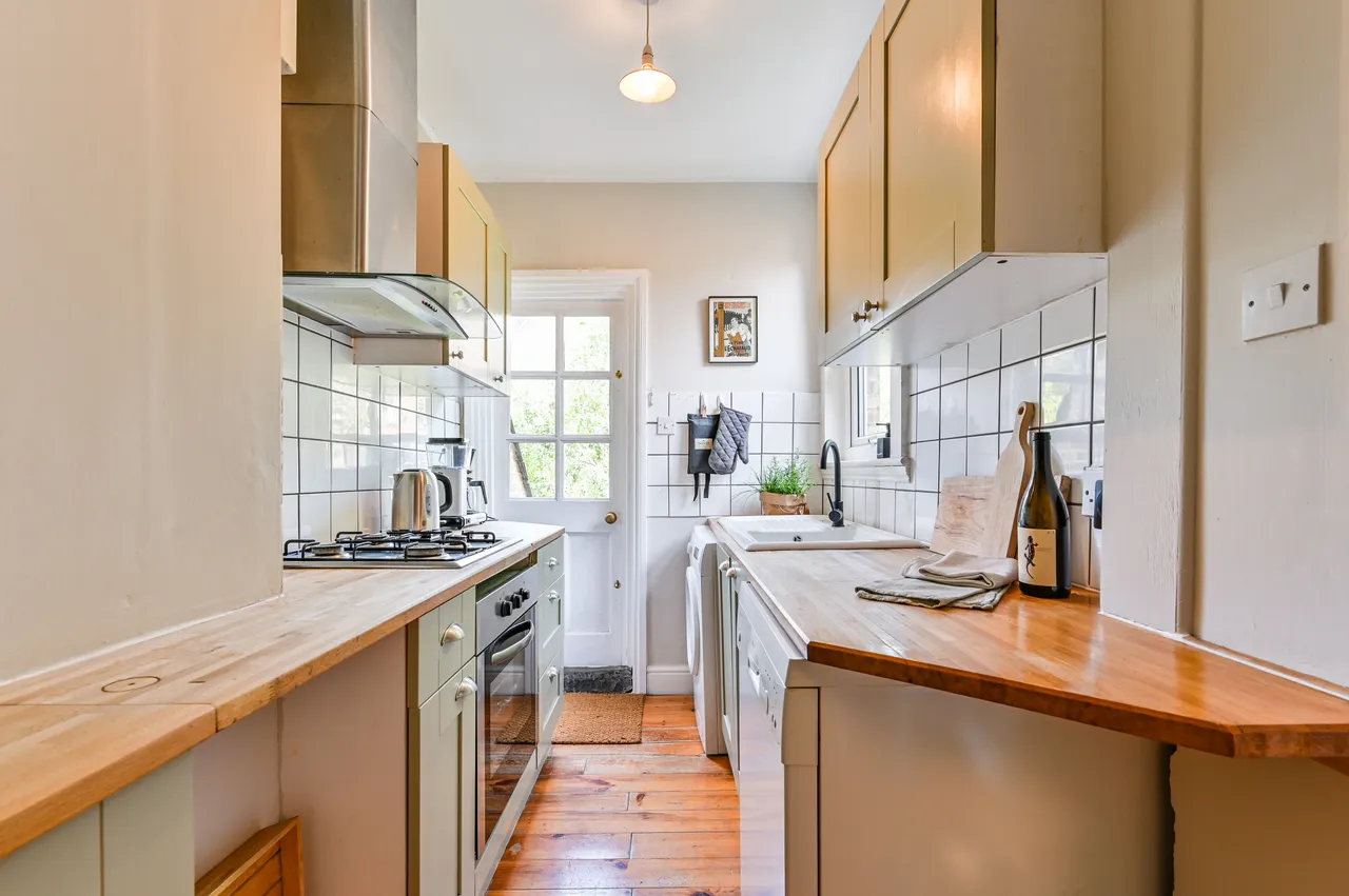 148 Widdenham Road, London, photo 8