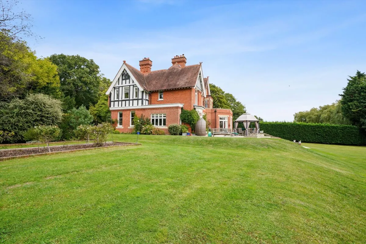 Woodlands Lane, Stoke D'Abernon, KT11, photo 3