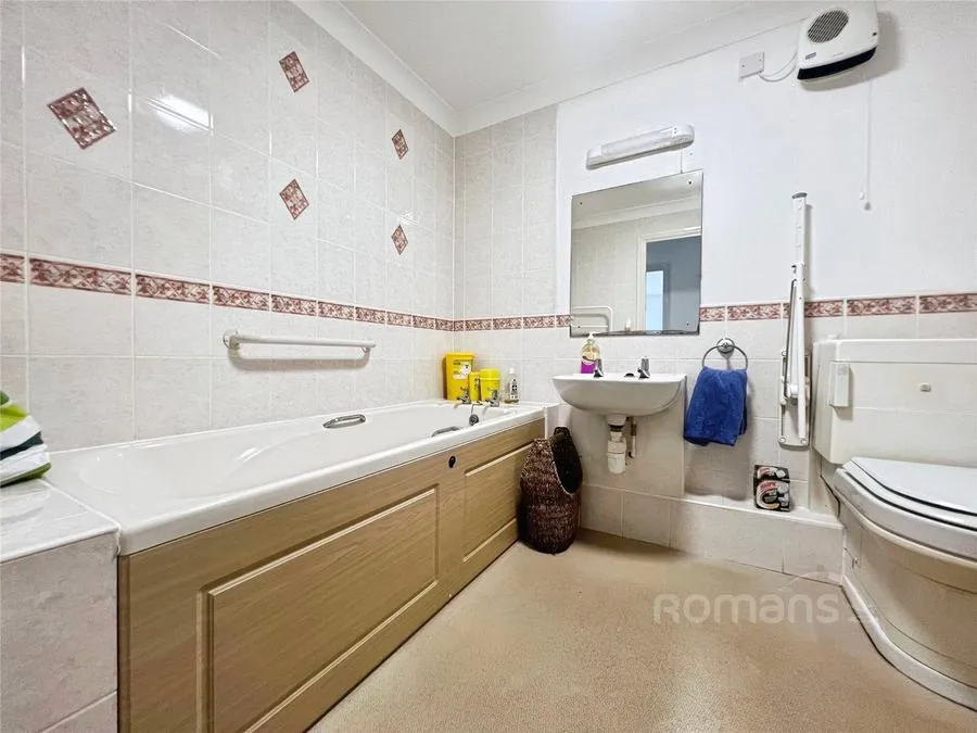 Windsor Way, Aldershot, GU11, photo 24