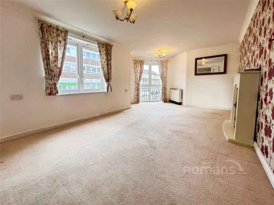 Windsor Way, Aldershot, GU11, photo 5