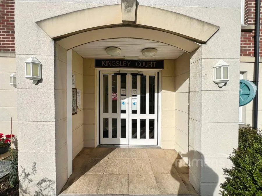 Windsor Way, Aldershot, GU11, photo 20