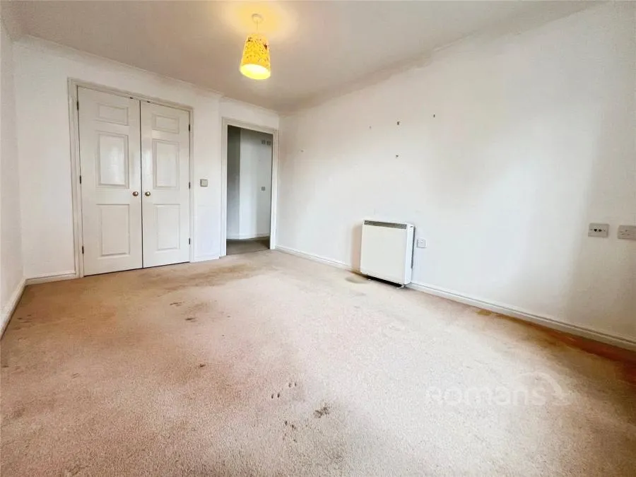 Windsor Way, Aldershot, GU11, photo 10