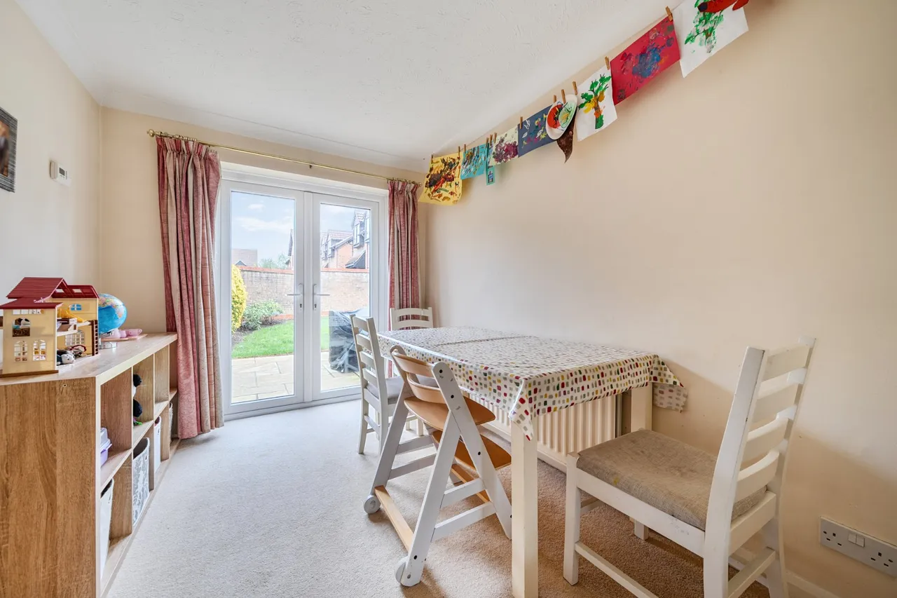 Suffolk Drive, Guildford, GU4, photo 4