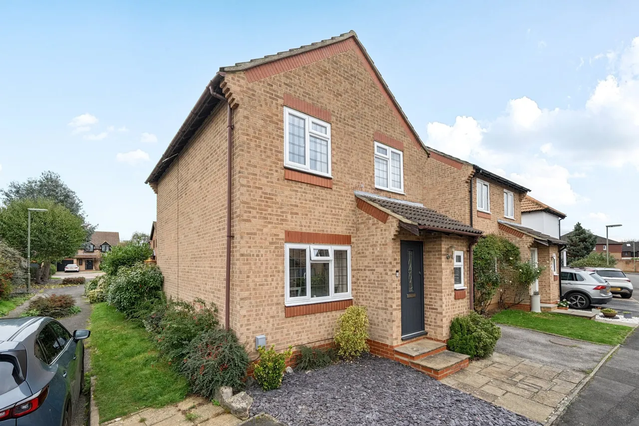 Suffolk Drive, Guildford, GU4, photo 20