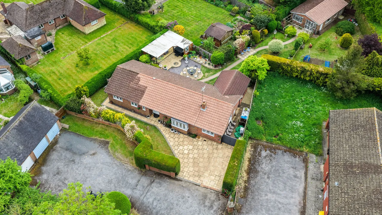 North Marston Lane, Whitchurch, Aylesbury, photo 5