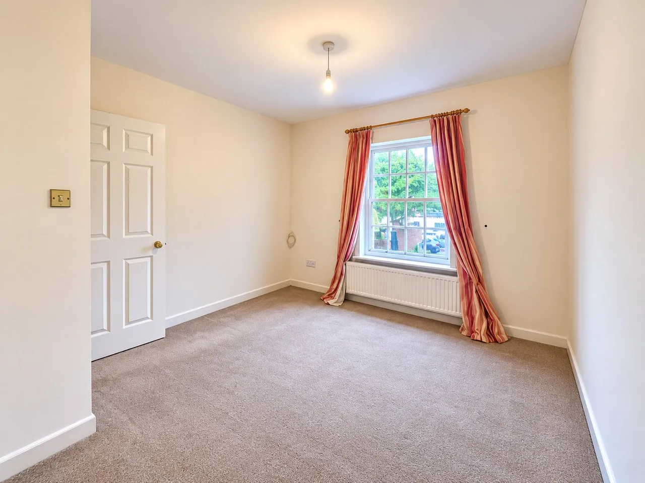 Oaklands, Hartley Wintney, Hook, Hampshire, RG27 8TX, photo 7