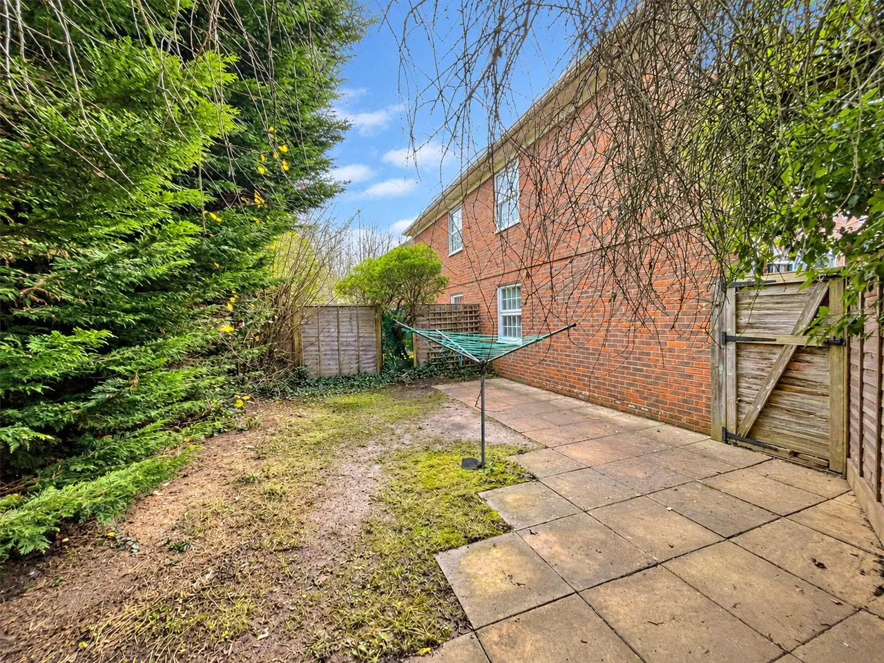 Oaklands, Hartley Wintney, Hook, Hampshire, RG27 8TX, photo 10