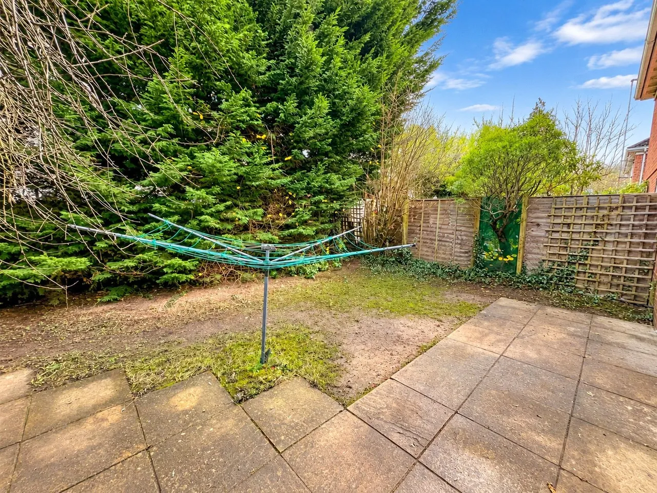 Oaklands, Hartley Wintney, Hook, Hampshire, RG27 8TX, photo 9