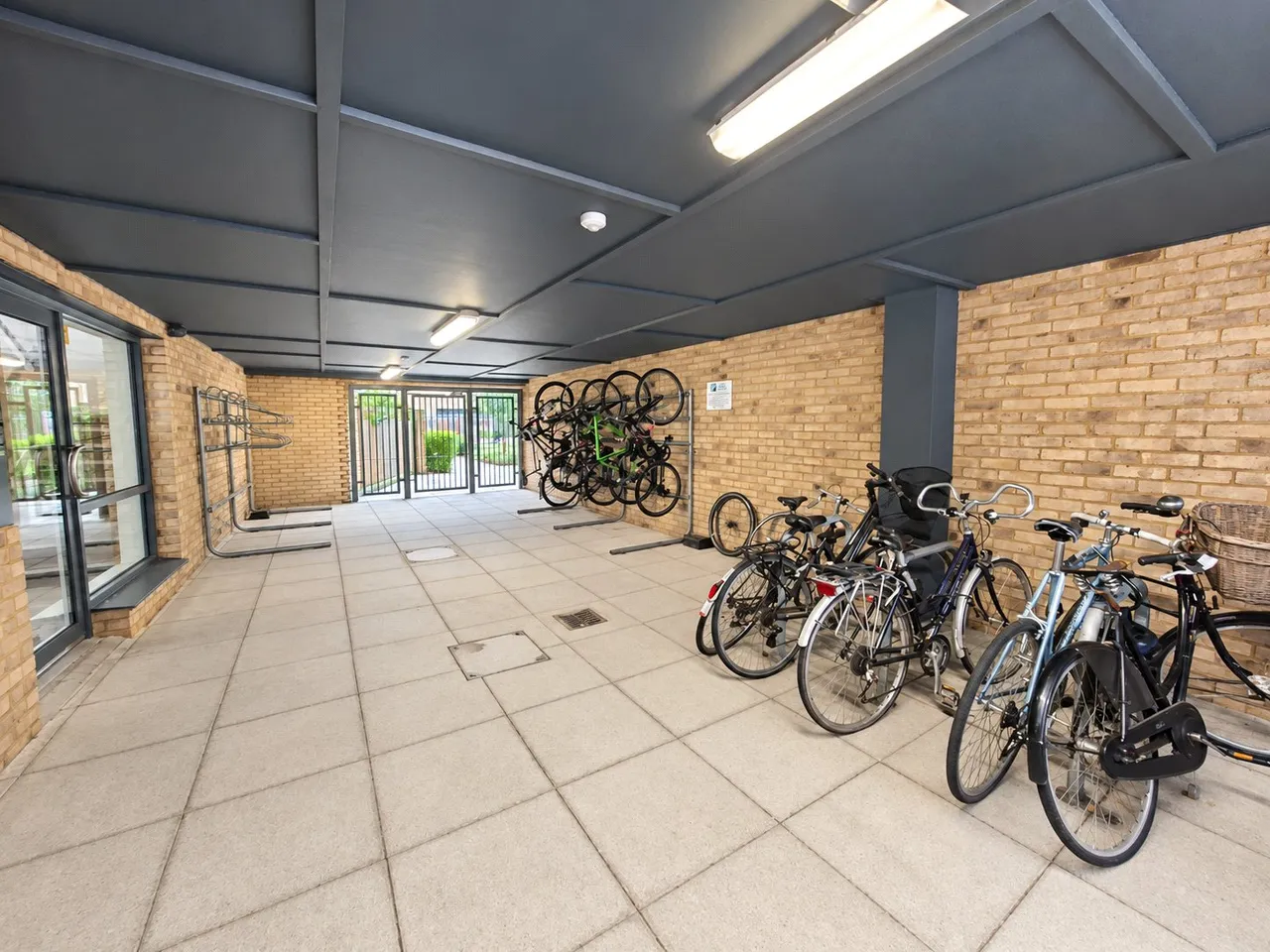 Horsnell Close, London, SE5, photo 15