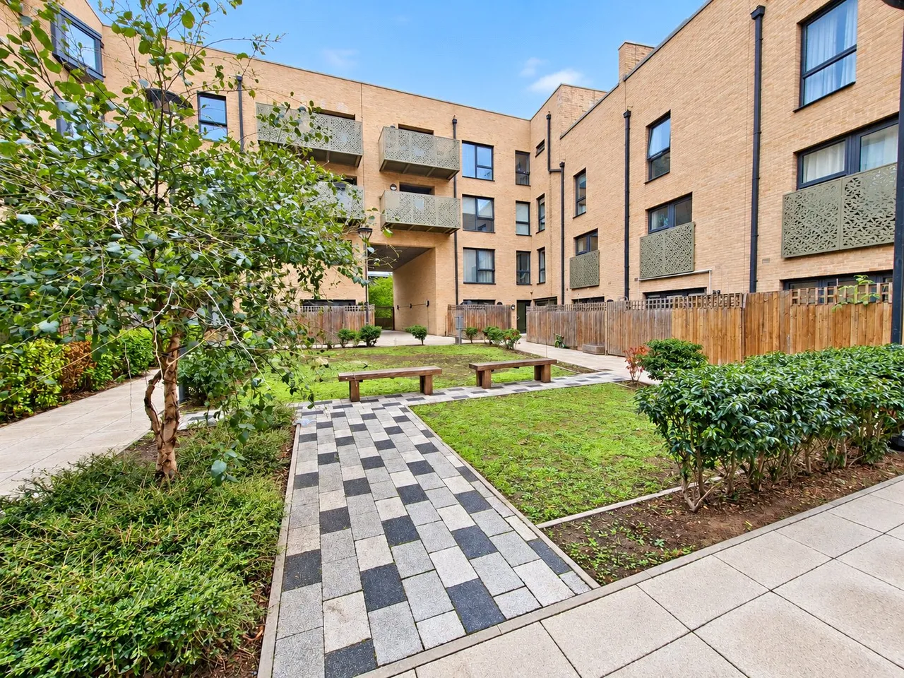 Horsnell Close, London, SE5, photo 16