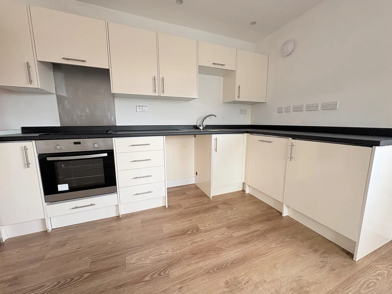 Chichester Close, Rainham, ME8, photo 2