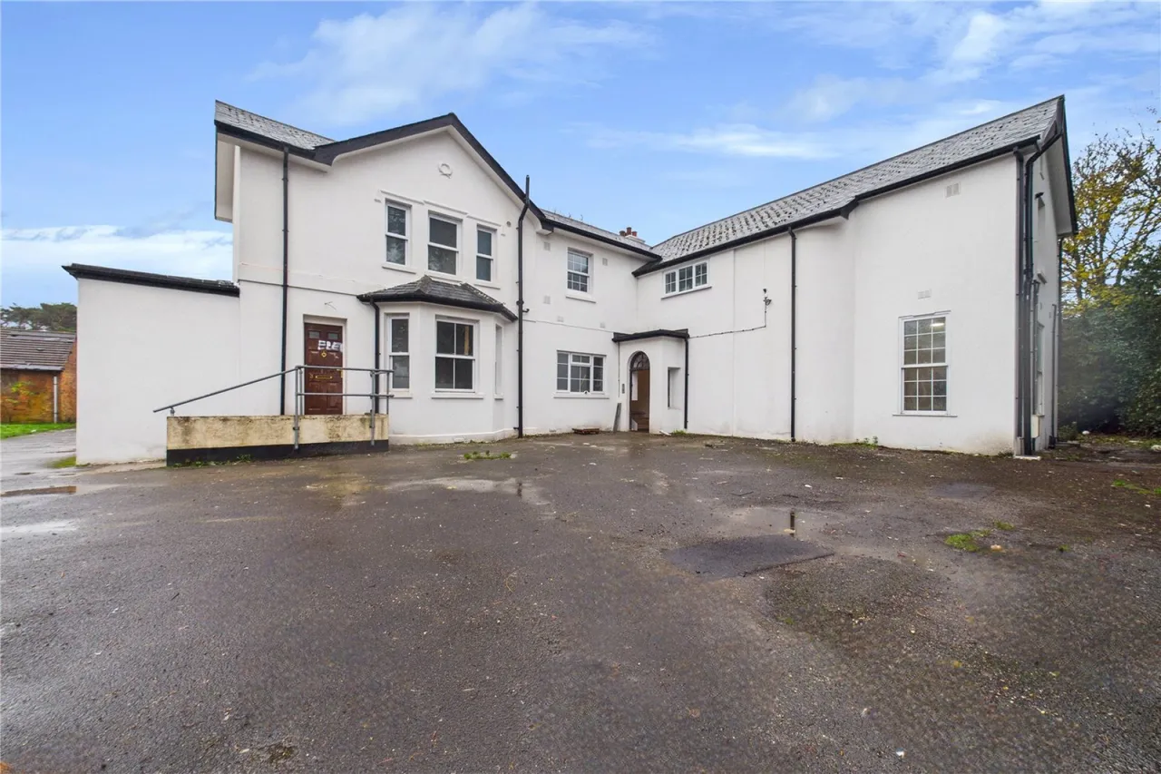 1 bed flat to rent, Andover Road, Newbury, RG14