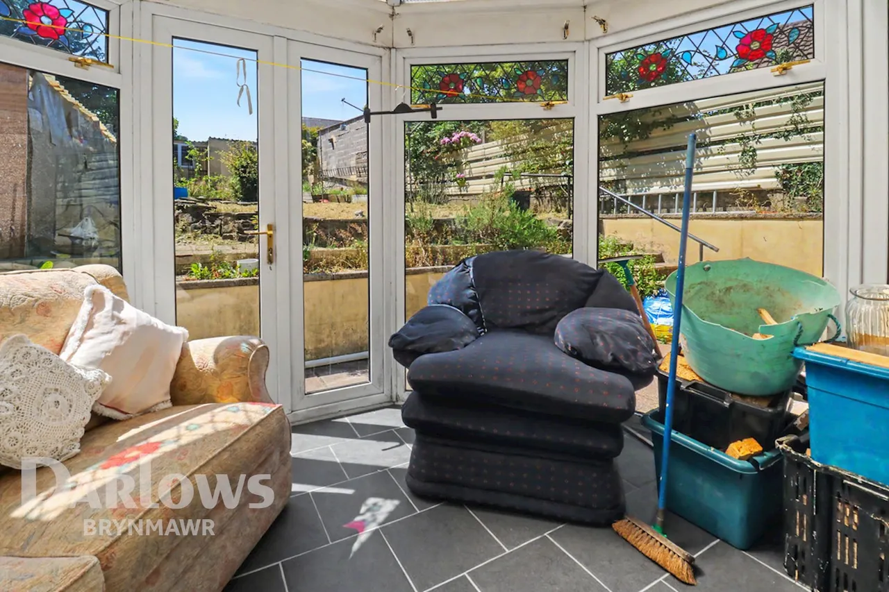 Tredegar Road, Ebbw Vale, photo 7