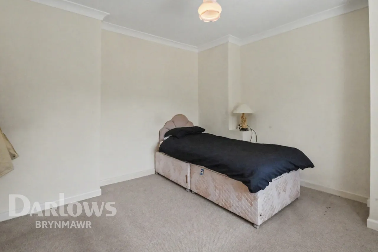Tredegar Road, Ebbw Vale, photo 13