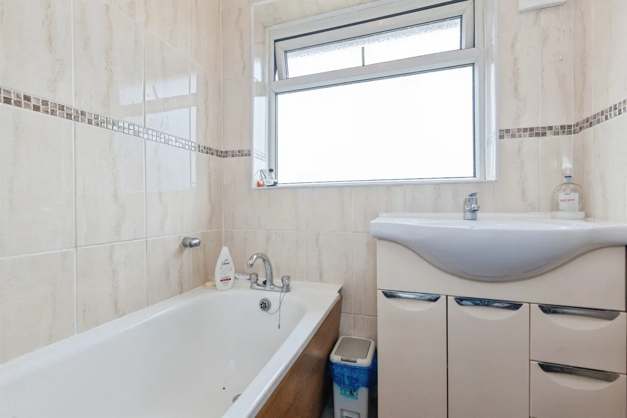 Dunsville Walk, Leicester, LE4, photo 10