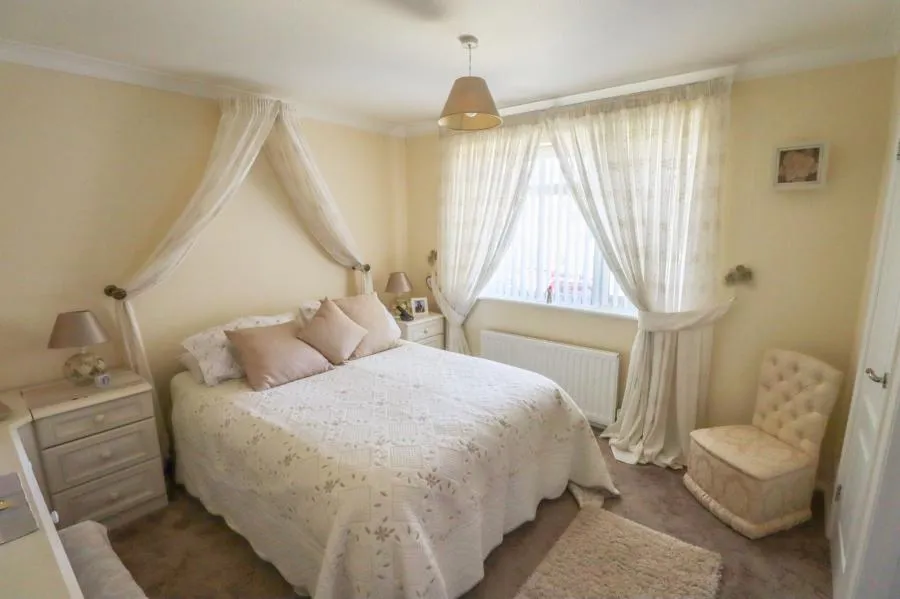 Youngwoods Copse, Alverstone Garden Village, PO36, photo 8