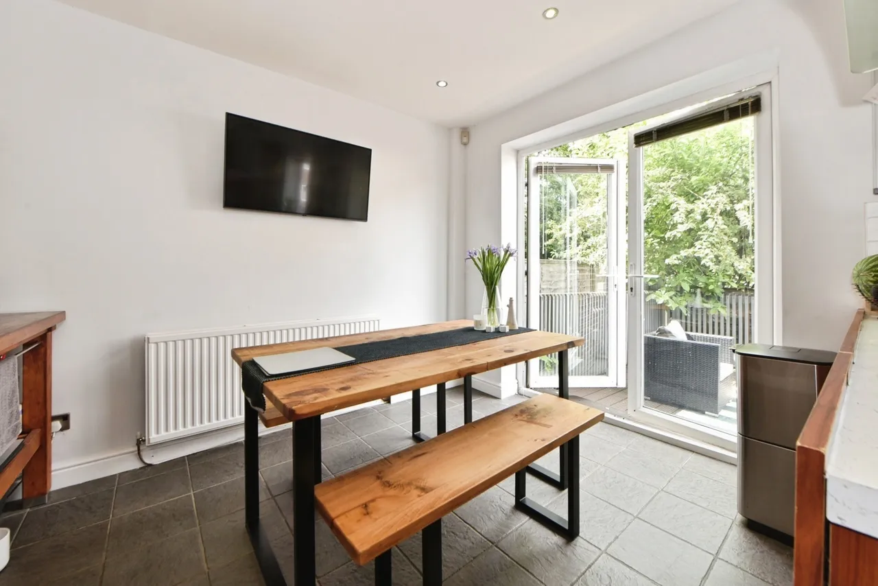 Woodstock Road, Woodley, Stockport, Greater Manchester, SK6, photo 4