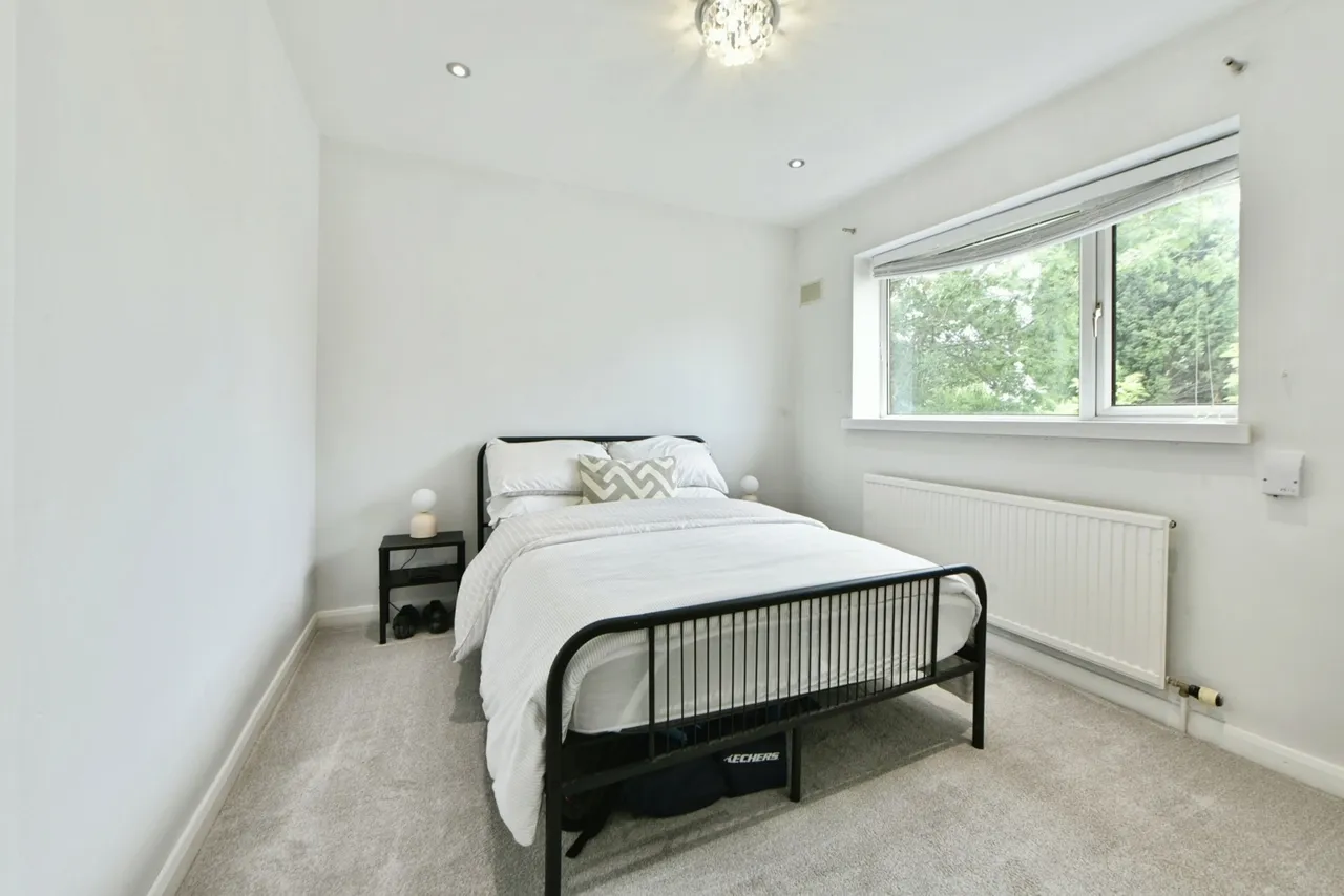 Woodstock Road, Woodley, Stockport, Greater Manchester, SK6, photo 11