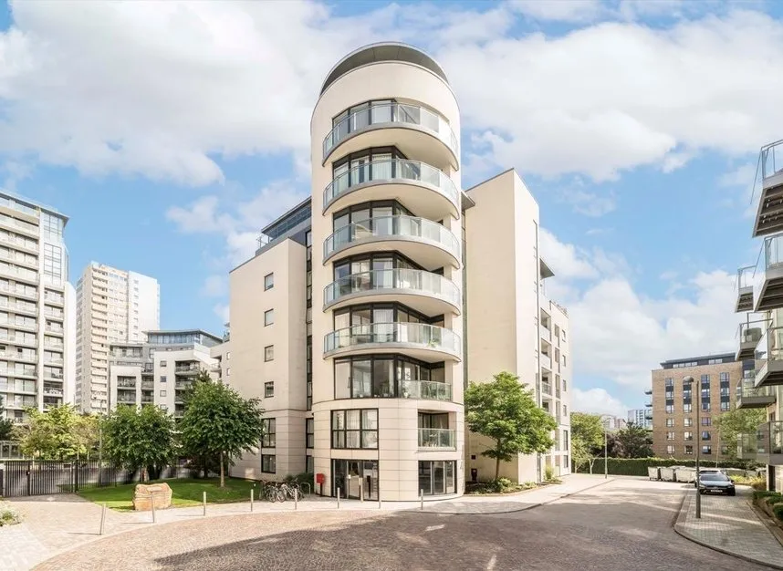 1 bed flat for sale, Pump House Crescent, Brentford, TW8